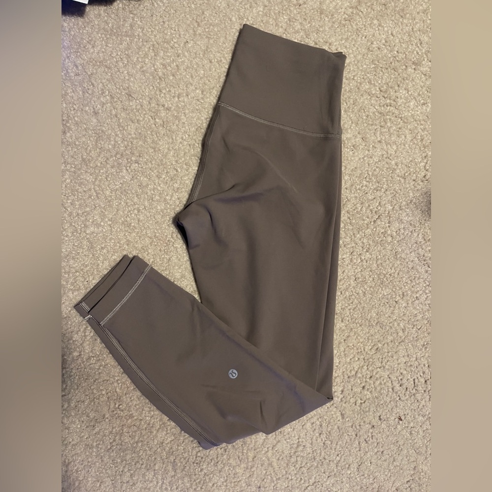 Lululemon Wunder train high rise 25in length size 6